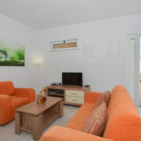 Apartments Santo Trogir - Okrug Gornji Exterior photo