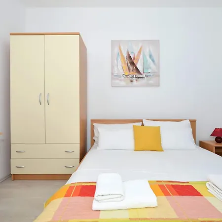 Apartments Santo Trogir - Okrug Gornji Exterior photo