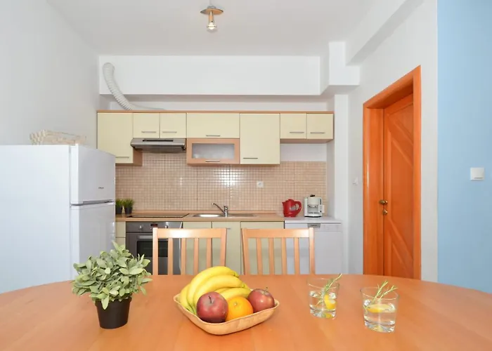 Apartments Santo Trogir - Okrug Gornji