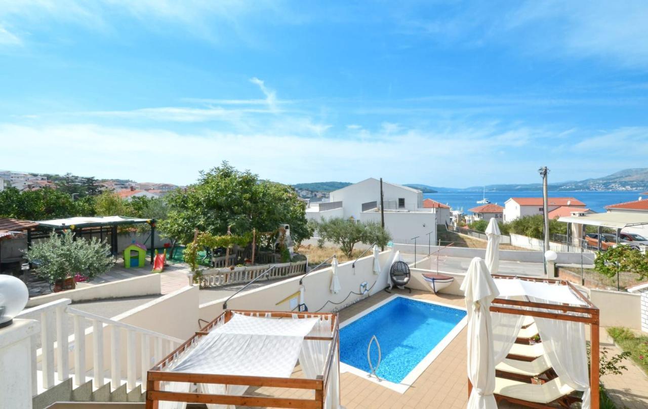 Apartment Santo - Okrug Gornji