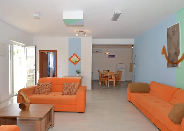 Apartments Santo Trogir - Okrug Gornji
